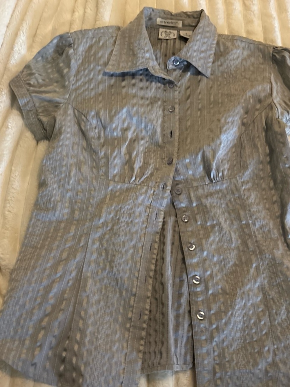 Essentials Silver-Gray Short-Sleeve Button-Front top